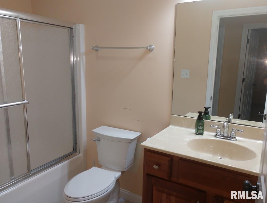 219 North County Line Road Virden, IL 62690 - Photo 20 of 28