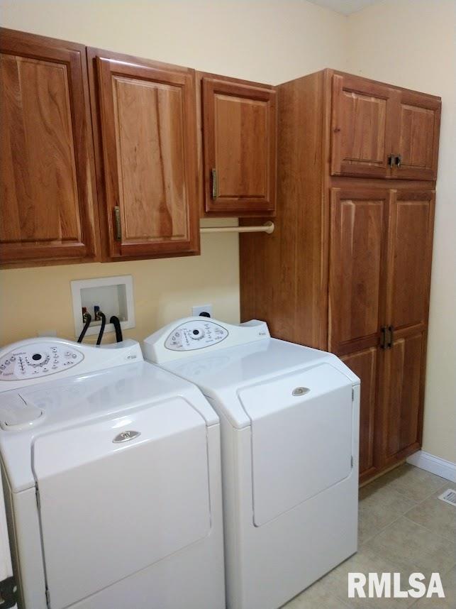 219 North County Line Road Virden, IL 62690 - Photo 9 of 28
