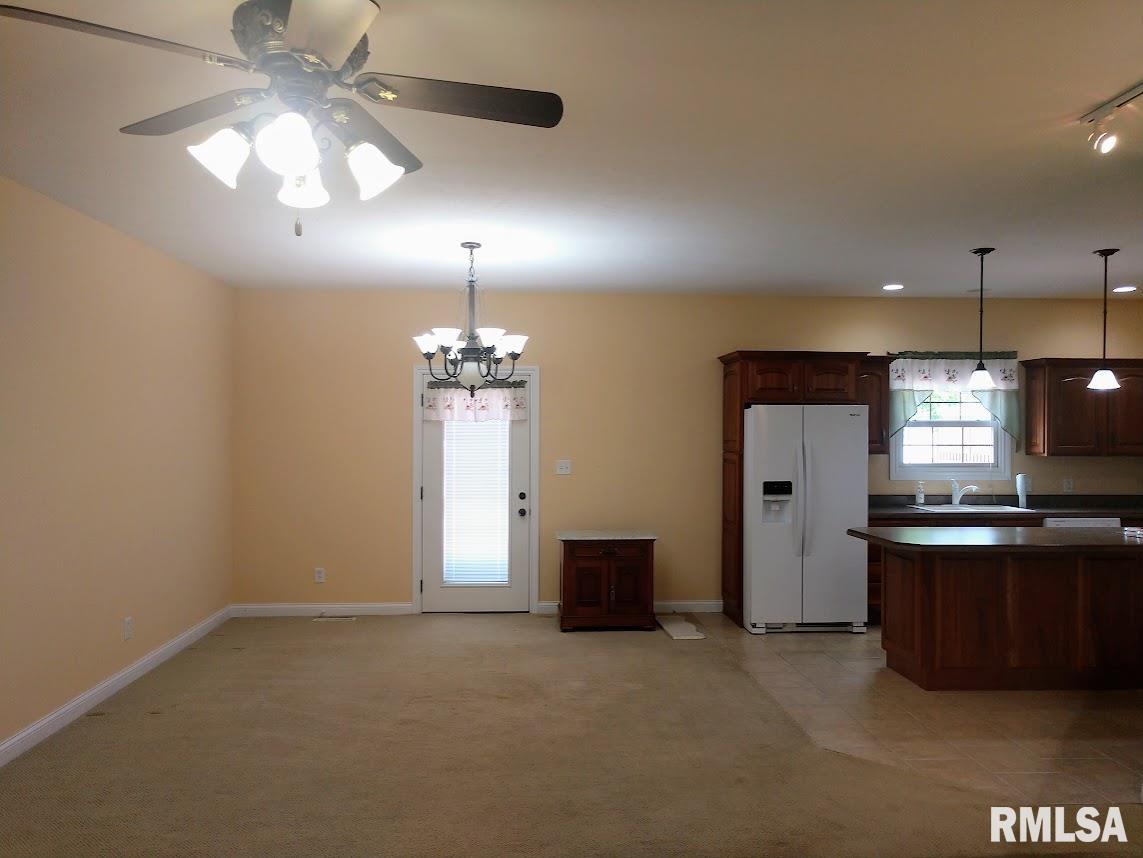 219 North County Line Road Virden, IL 62690 - Photo 10 of 28