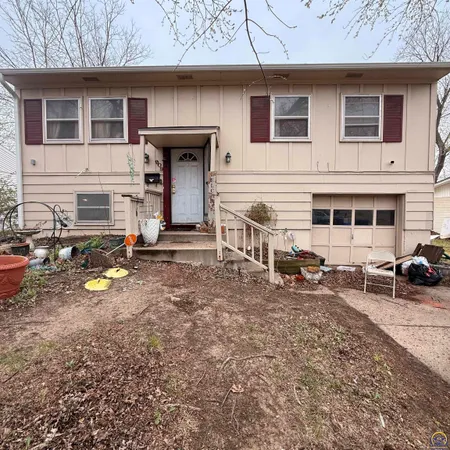 $139,000 | 909 Southeast 35th Terrace, Topeka, KS 66605
