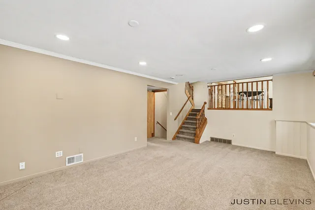 $419,900 | 2155 Aaronsway Court Northeast, Belmont, MI 49306