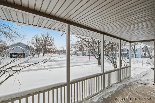 $419,900 | 2155 Aaronsway Court Northeast, Belmont, MI 49306