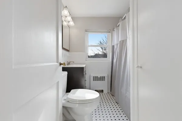 $3,100 | 18-20 Payne Road, Unit 20, Newton, MA 02461