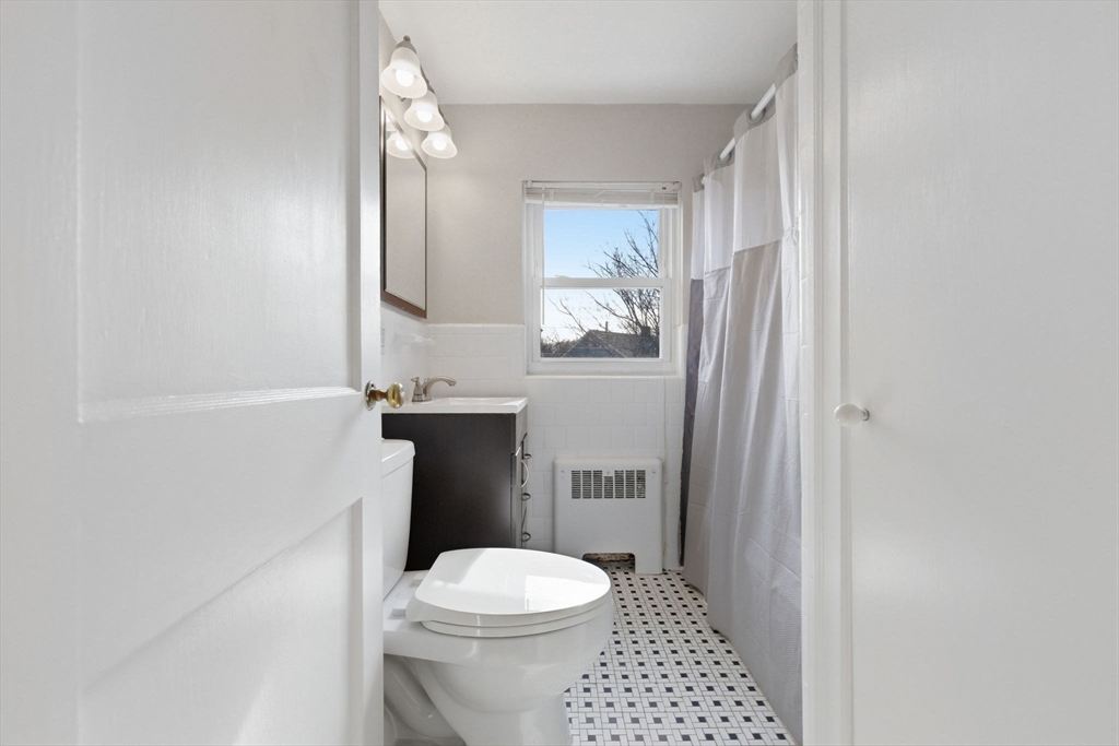 18-20 Payne Road, Unit 20 Newton, MA 02461 - Photo 3 of 13