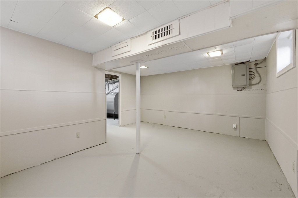 18-20 Payne Road, Unit 20 Newton, MA 02461 - Photo 8 of 13