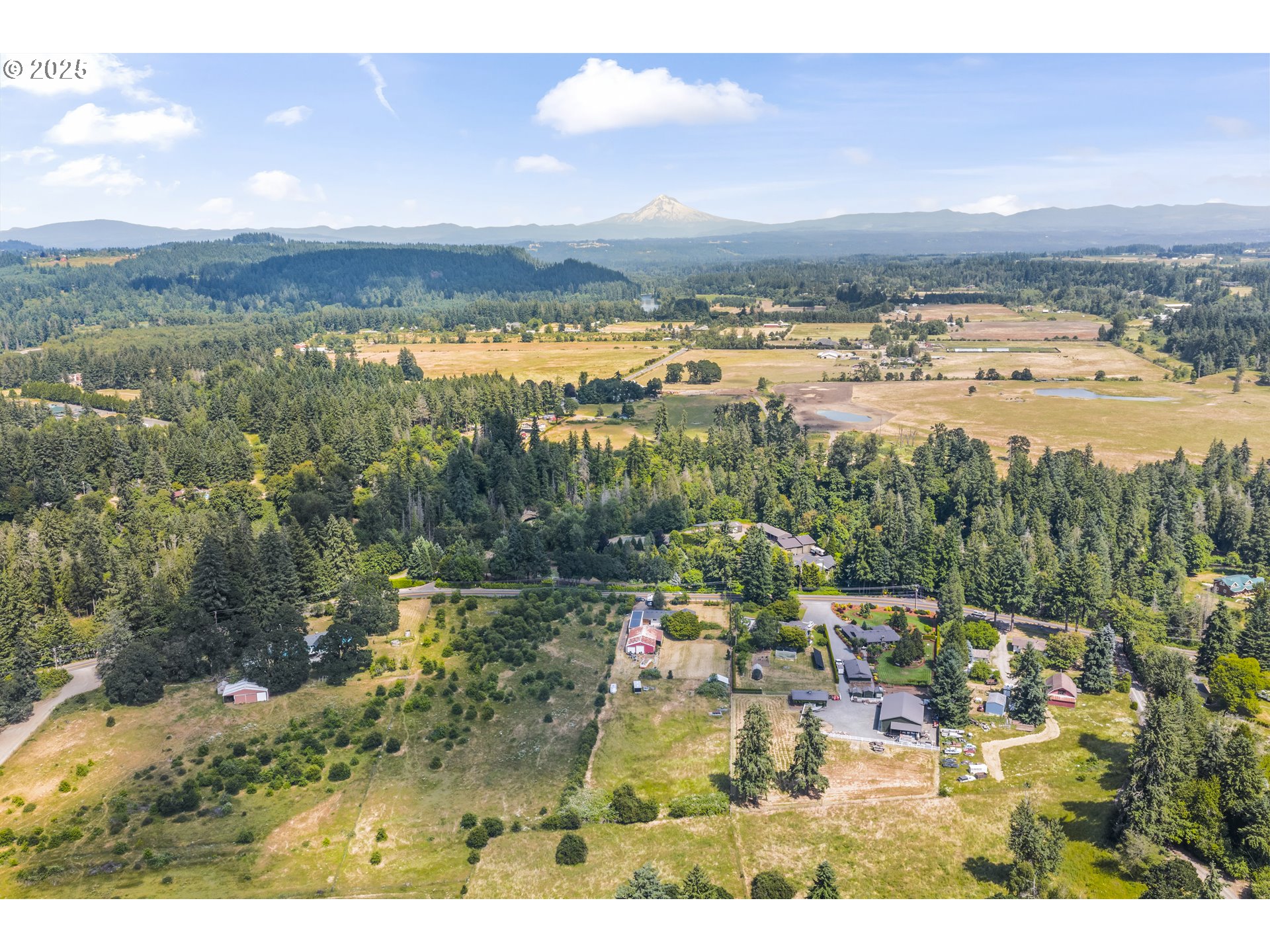 15317 South Hattan Road Oregon City, OR 97045 - Photo 40 of 44 a view of city and ocean