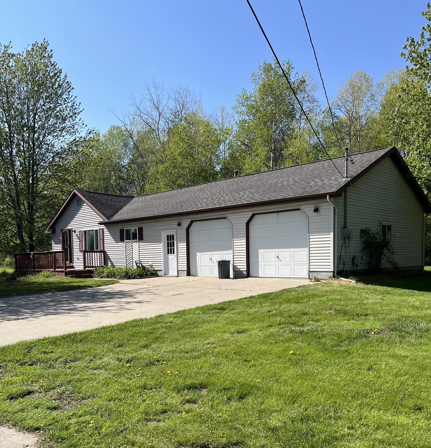 2290 Dale Road Beaverton, MI 48612 - Photo 2 of 24