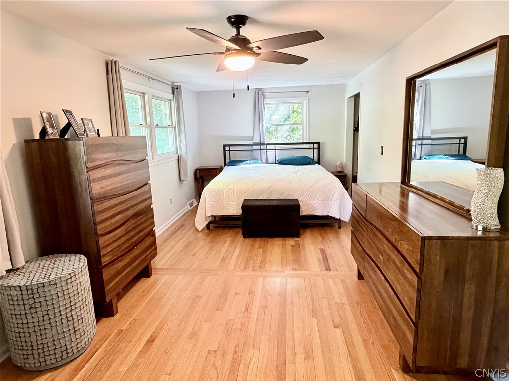5107 Harris Road Onondaga, NY 13031 - Photo 26 of 40 Primary Bedroom