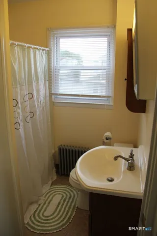 $1,600 | 32 Ledyard Avenue, Unit 2, Groton, CT 06340