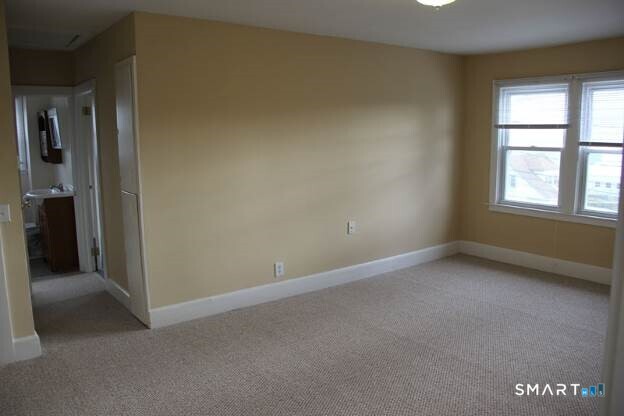 32 Ledyard Avenue, Unit 2 Groton, CT 06340 - Photo 4 of 12