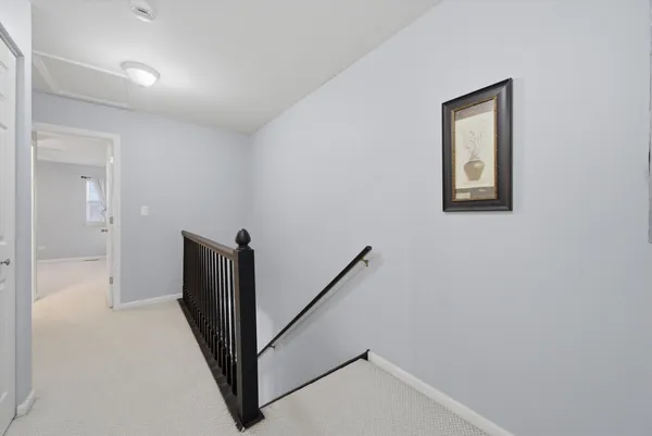 $315,000 | 1939 Grove Avenue, Schaumburg, IL 60193