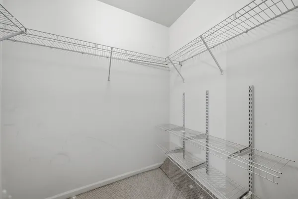 $315,000 | 1939 Grove Avenue, Schaumburg, IL 60193