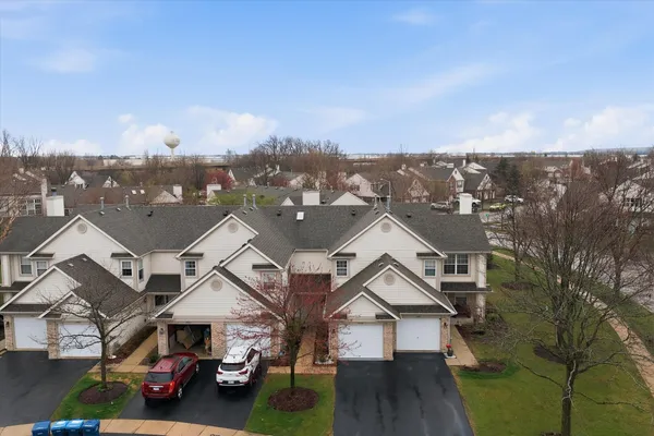 $315,000 | 1939 Grove Avenue, Schaumburg, IL 60193