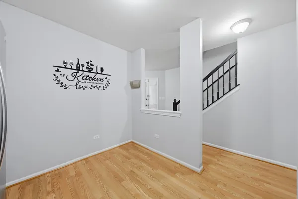 $315,000 | 1939 Grove Avenue, Schaumburg, IL 60193