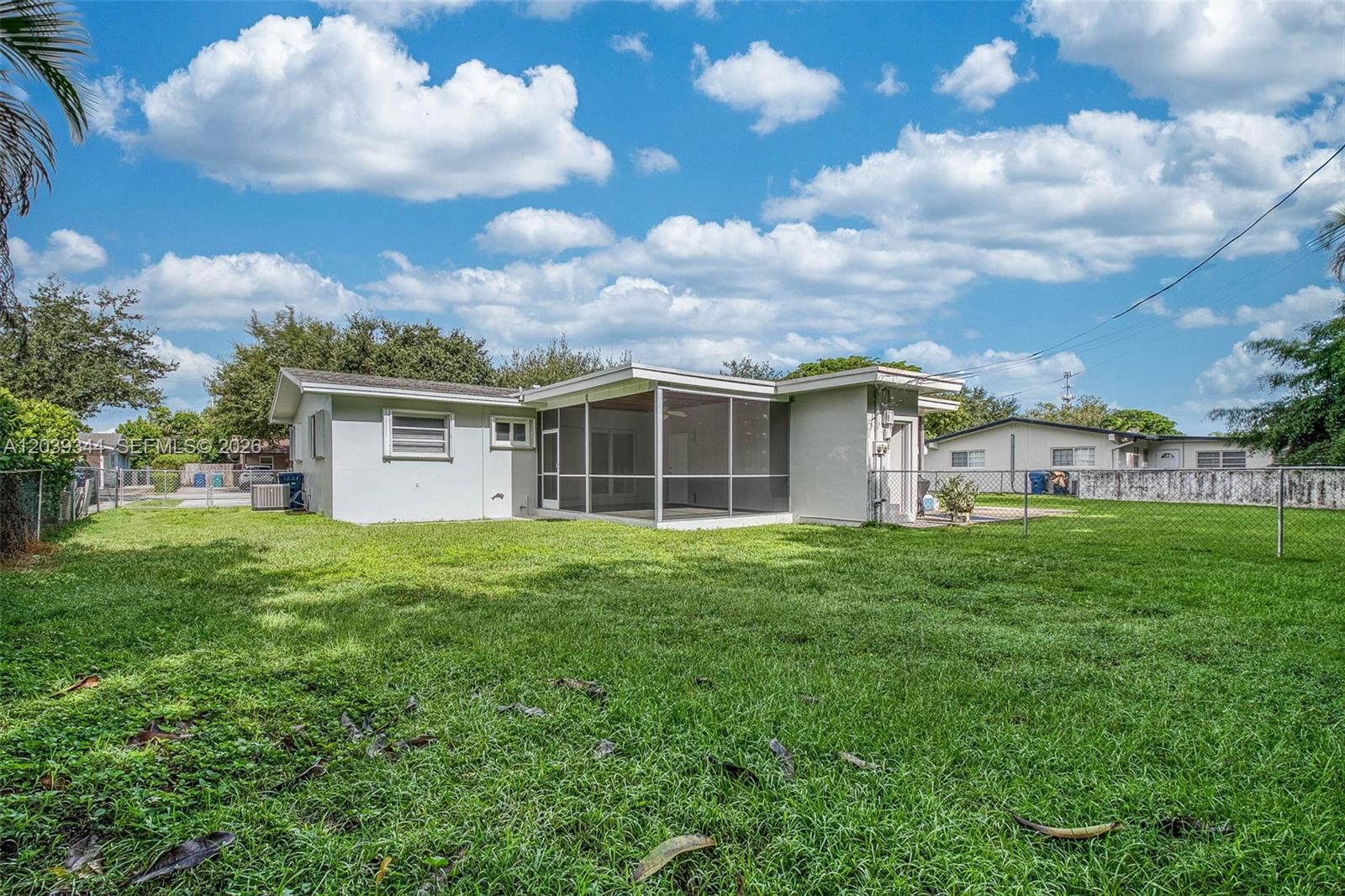 11527 Southwest 81st Road, Unit 11527 Pinecrest, FL 33156 - Photo 18 of 20
