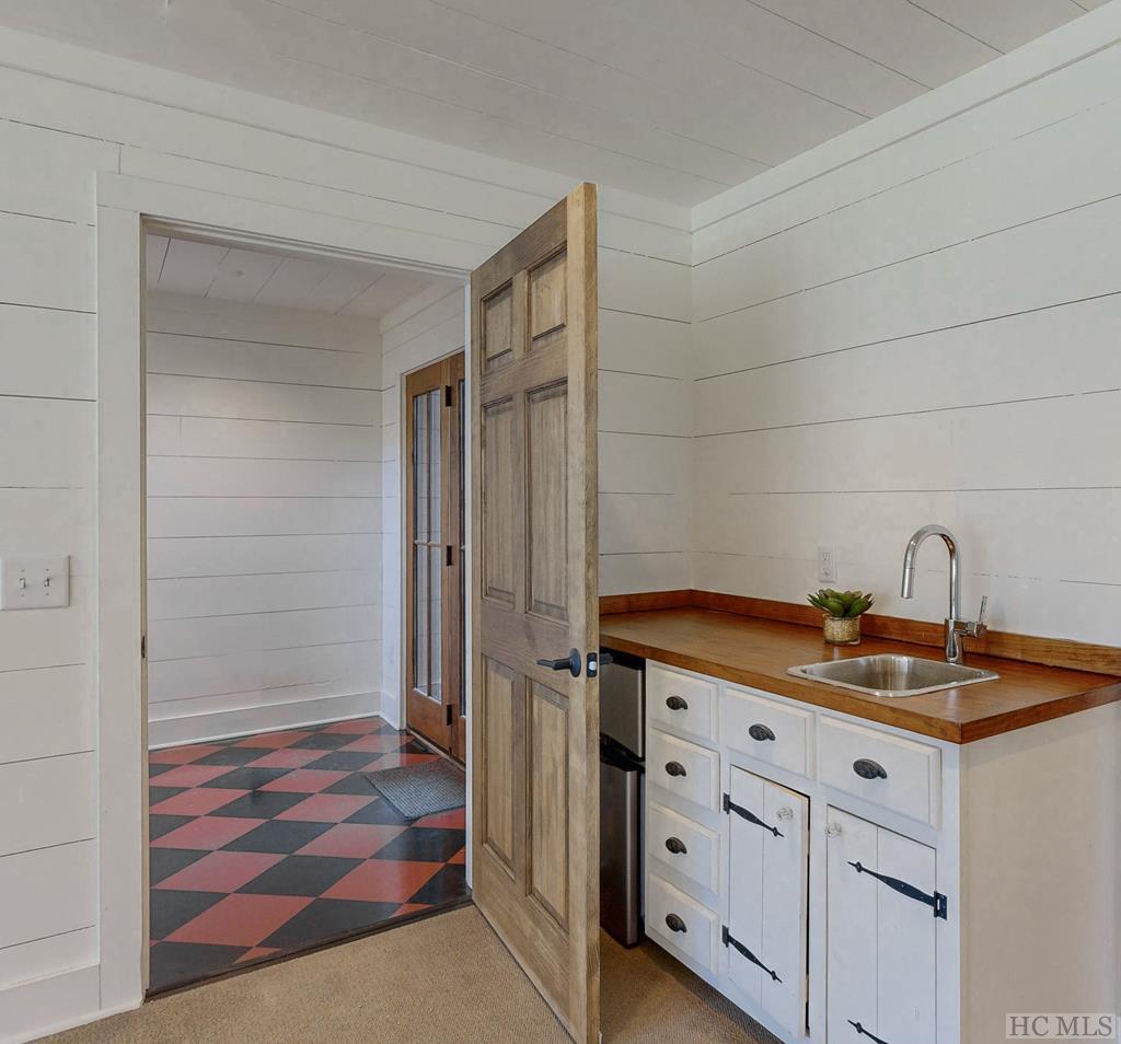 199 Upper Lake Road Highlands, NC 28741 - Photo 45 of 70 Gallery Image 45