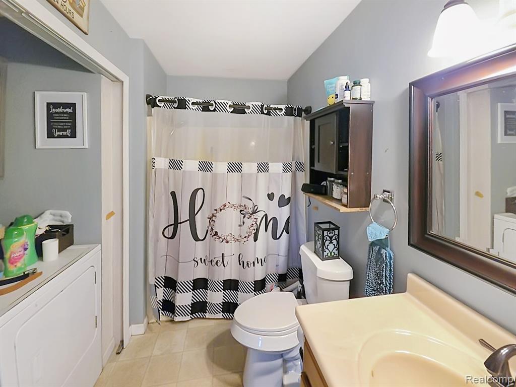6533 Kilburn Road Jeddo, MI 48032 - Photo 15 of 19