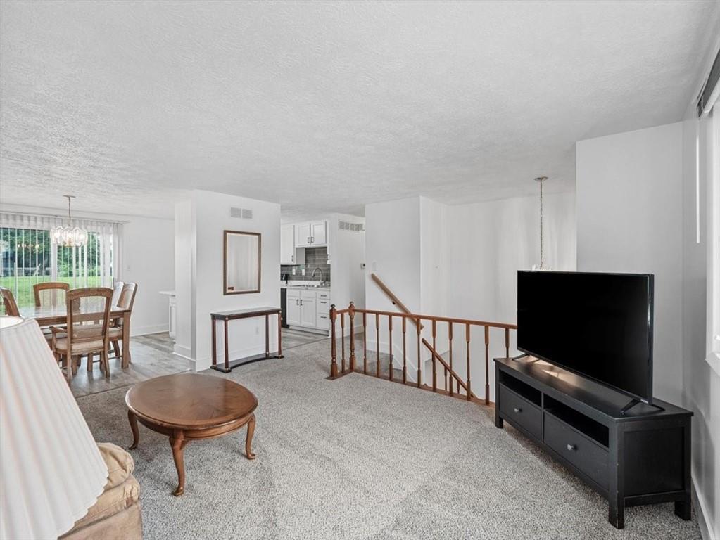 182 Old Ridge Road Coraopolis, PA 15108 - Photo 20 of 29 Gallery Image 20