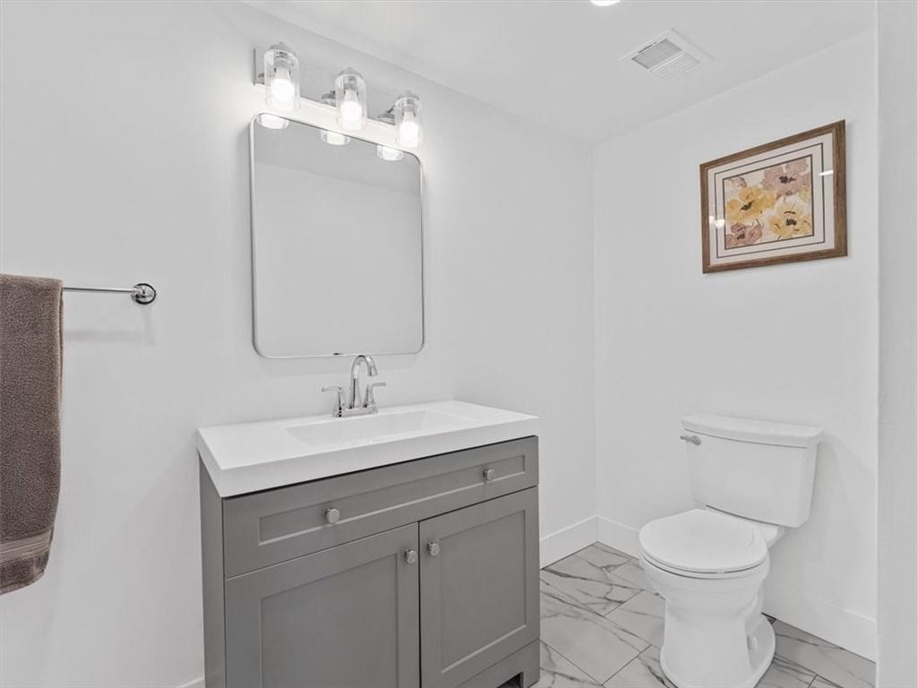182 Old Ridge Road Coraopolis, PA 15108 - Photo 25 of 29 Gallery Image 25