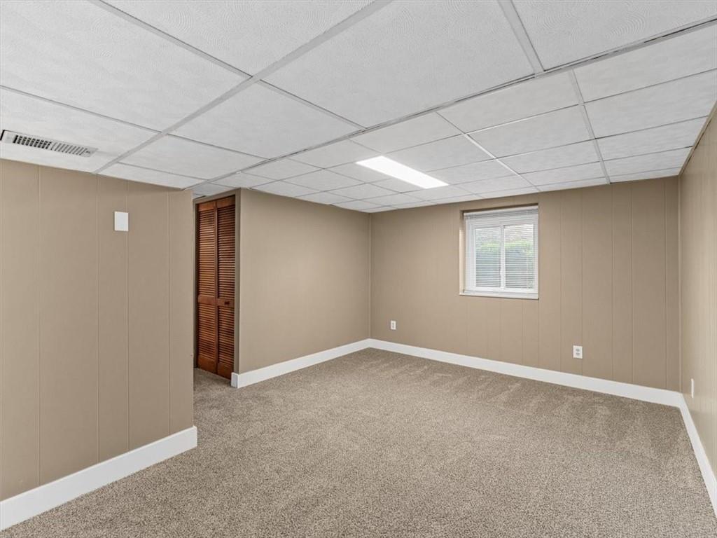 182 Old Ridge Road Coraopolis, PA 15108 - Photo 26 of 29 Gallery Image 26