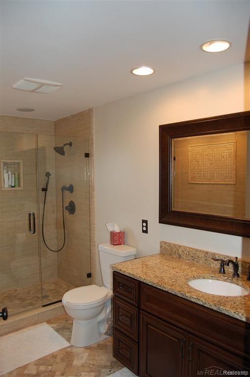 629 Snowmass Drive Rochester, MI 48309 - Photo 21 of 36 21.JPG