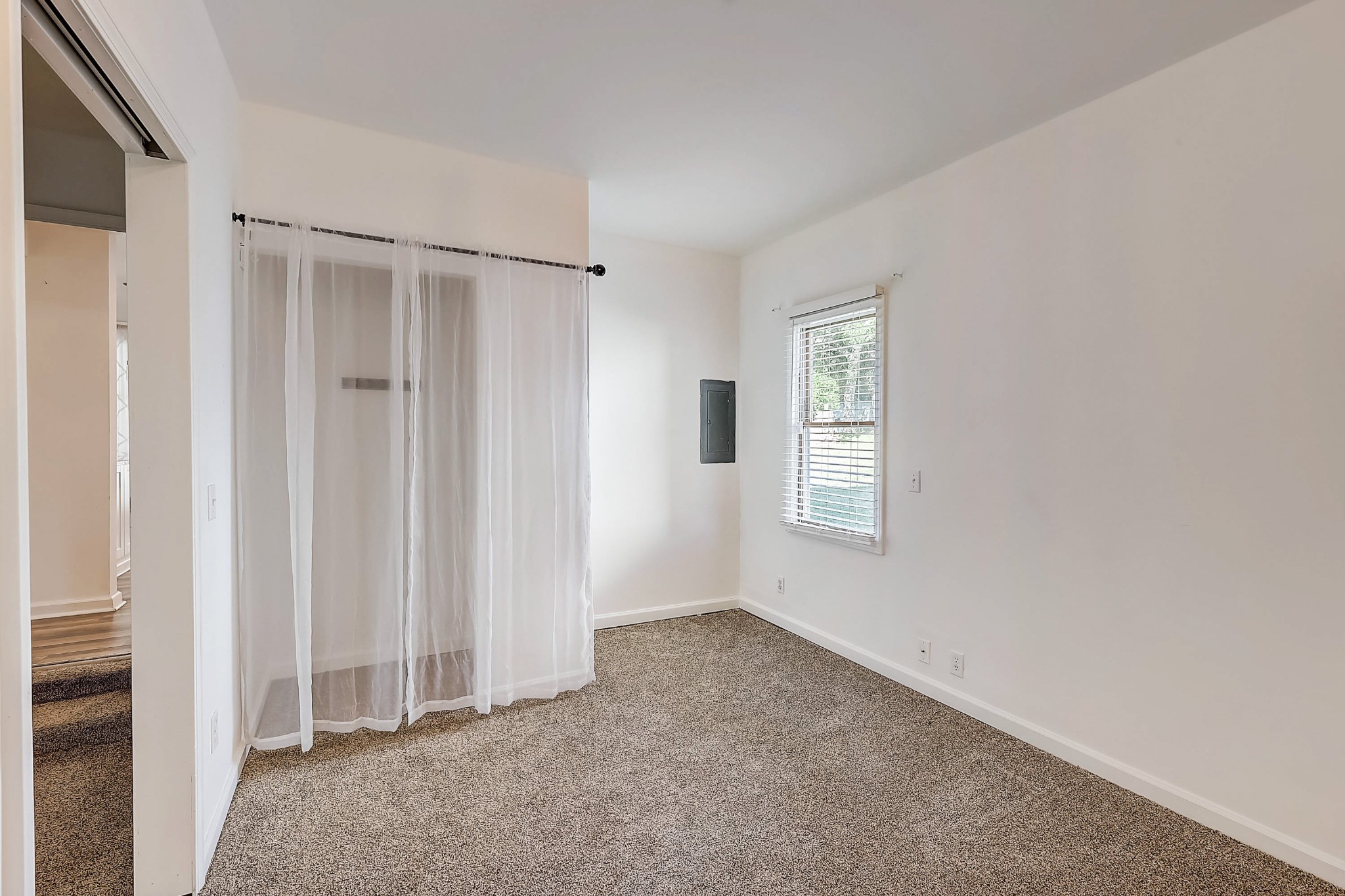 248 Manzano Road Madison, TN 37115 - Photo 15 of 27 an empty room with windows
