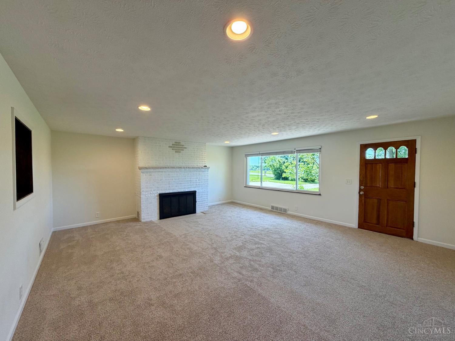 7350 Barret Road West Chester, OH 45069 - Photo 5 of 54