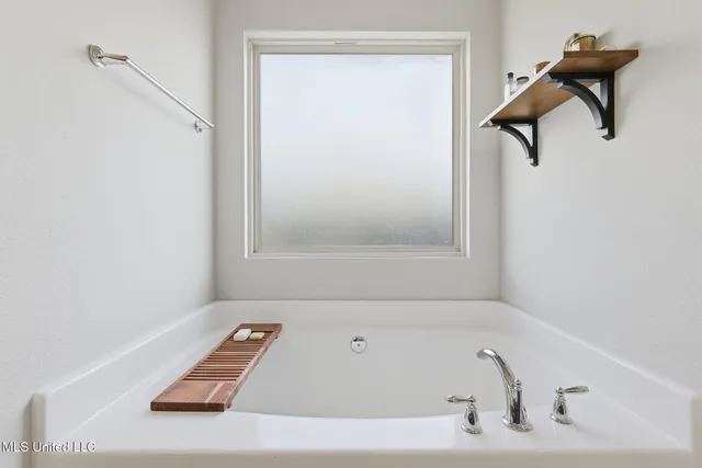 $425,000 | 26 East Yellowstone Road, Hattiesburg, MS 39402