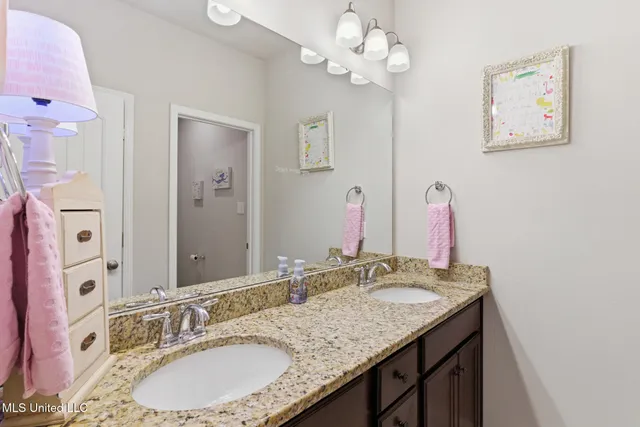 $419,999 | 26 East Yellowstone Road, Hattiesburg, MS 39402