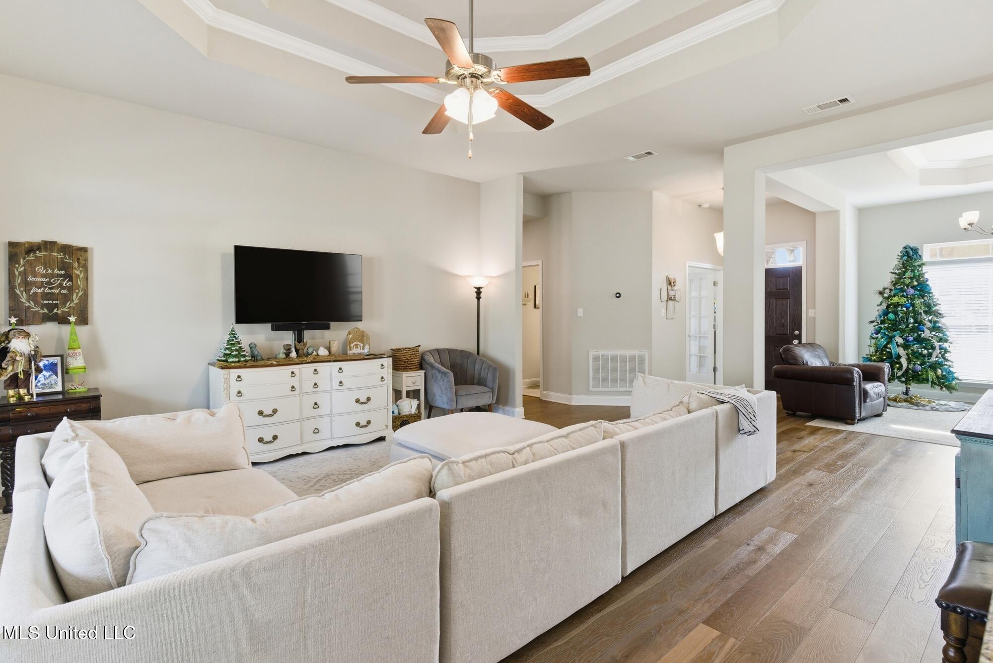 26 East Yellowstone Road Hattiesburg, MS 39402 - Photo 3 of 42 18_dsc01169