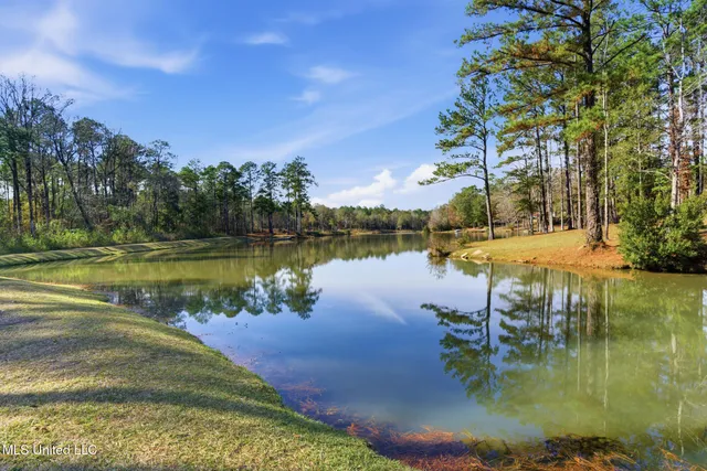 $425,000 | 26 East Yellowstone Road, Hattiesburg, MS 39402