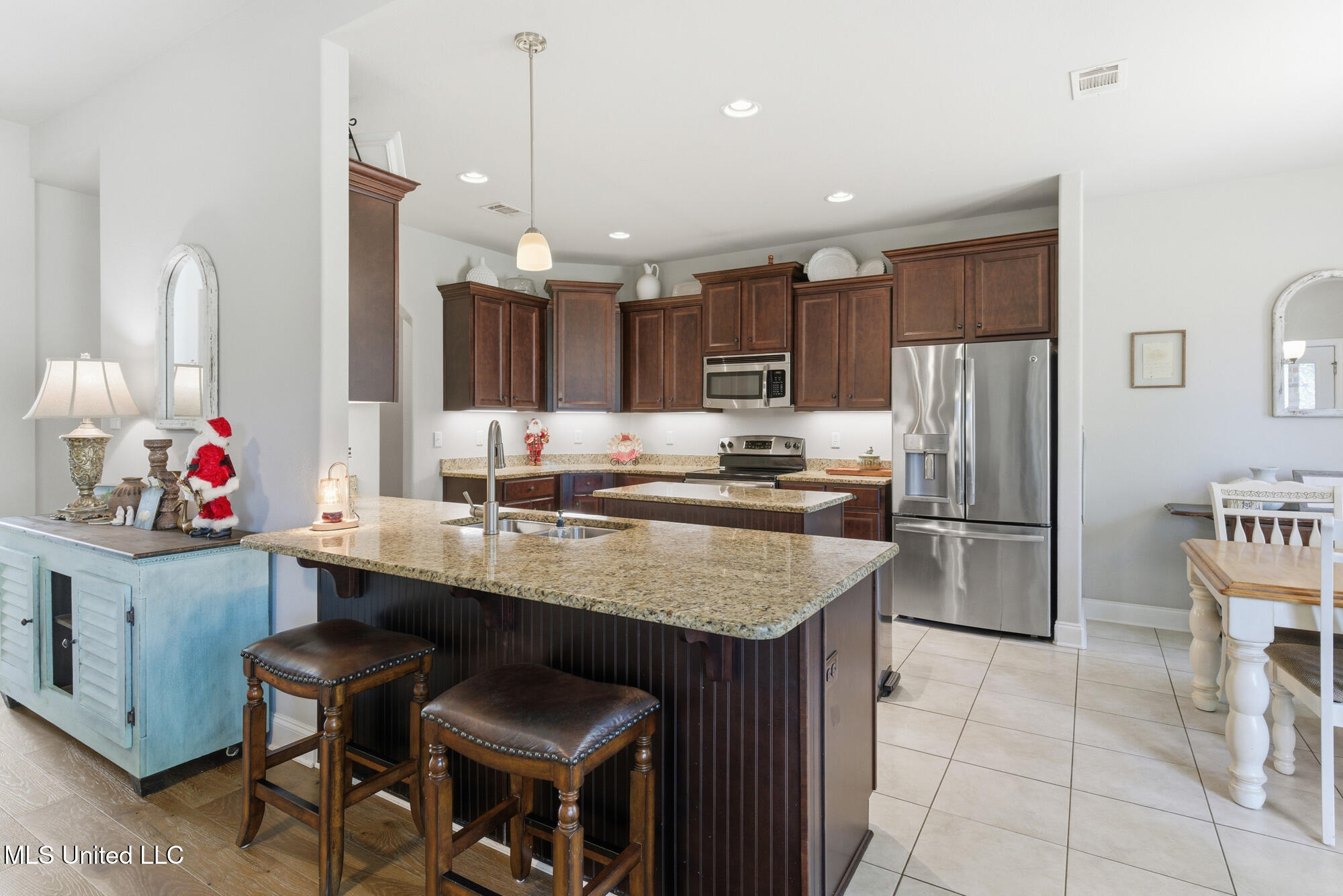 26 East Yellowstone Road Hattiesburg, MS 39402 - Photo 4 of 42 19_dsc01172