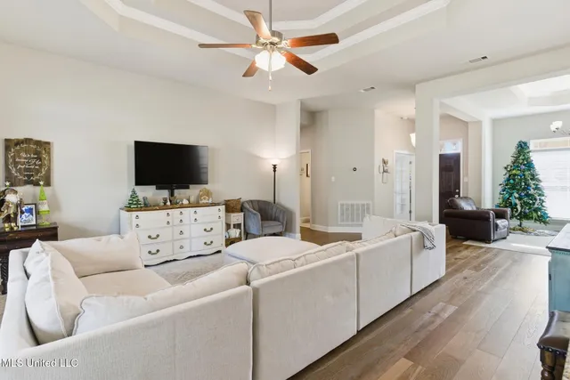 $419,999 | 26 East Yellowstone Road, Hattiesburg, MS 39402