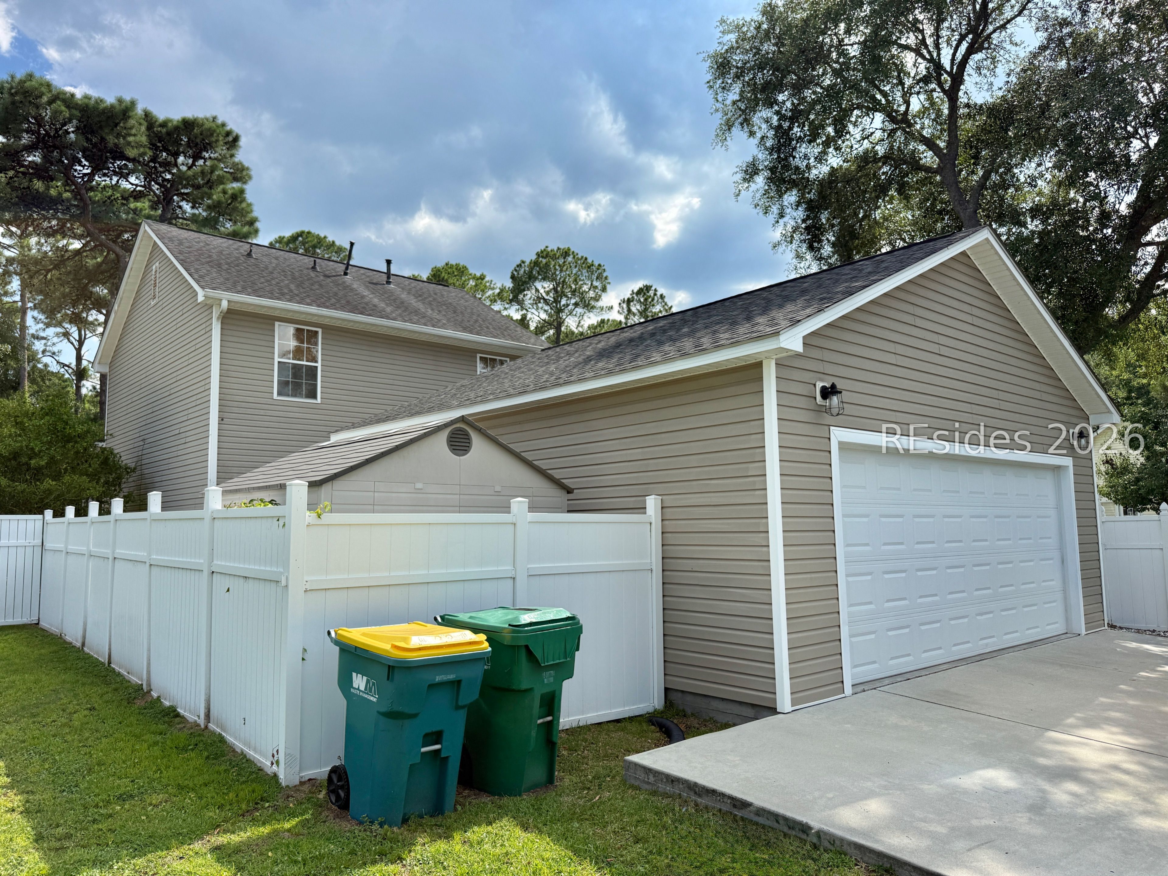 66 Able Street Bluffton, SC 29910 - Photo 29 of 29 GARAGE/DRIVEWAY