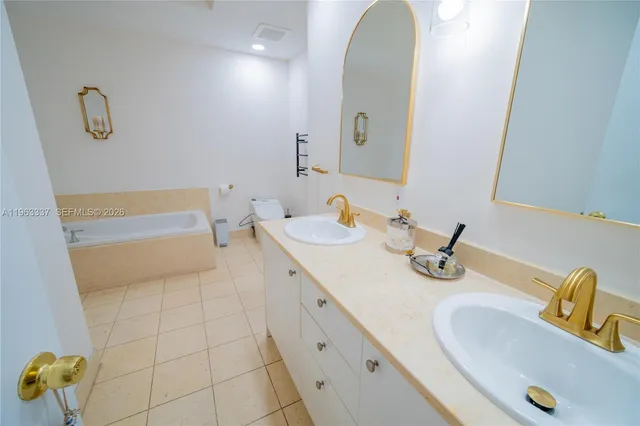 $4,300 | 20000 East Country Club Drive, Unit 409, Aventura, FL 33180