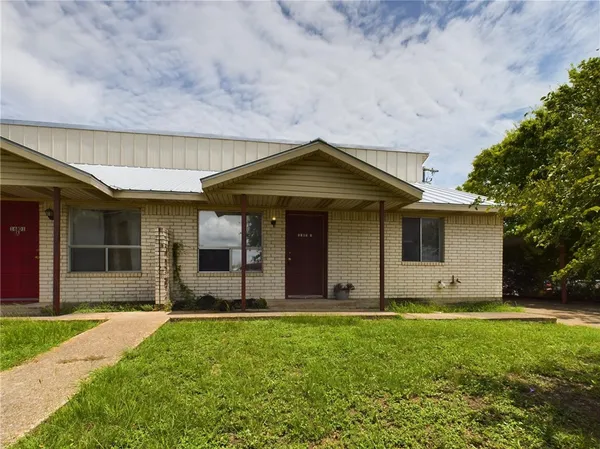 $1,250 | 1601 George Bush Drive East, Unit B, College Station, TX 77840