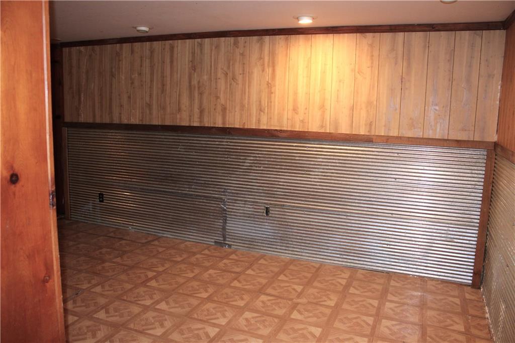 2003 South Elm Street Pittsburg, KS 66762 - Photo 24 of 29