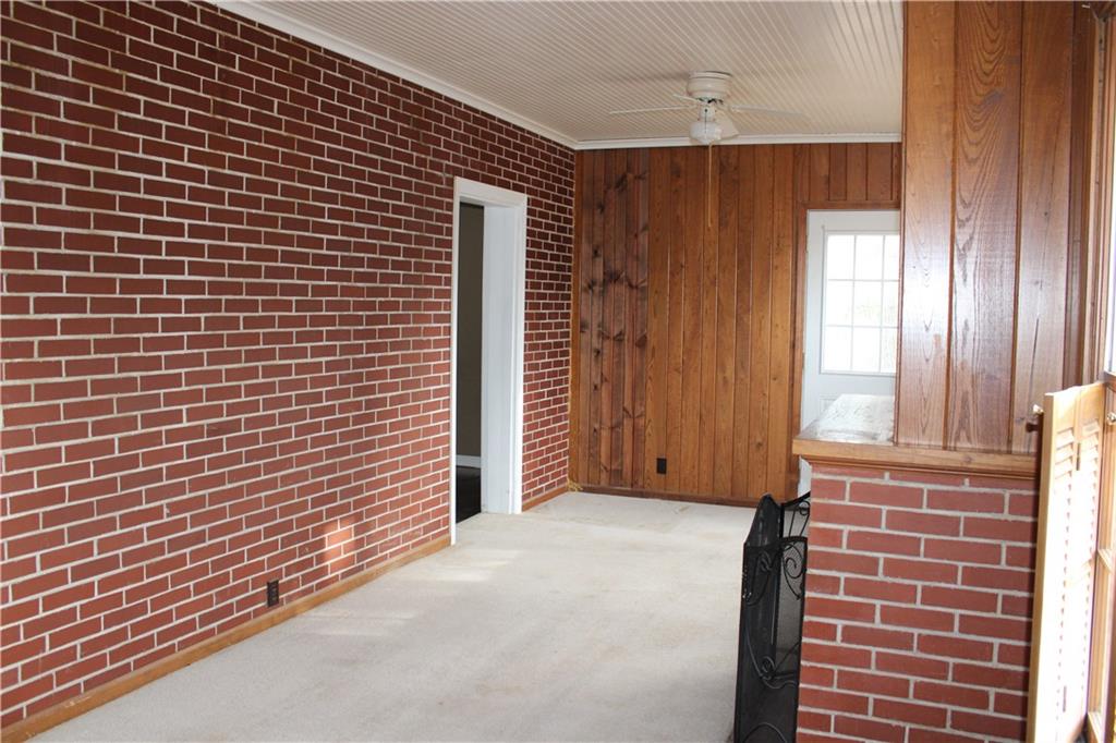 2003 South Elm Street Pittsburg, KS 66762 - Photo 8 of 29