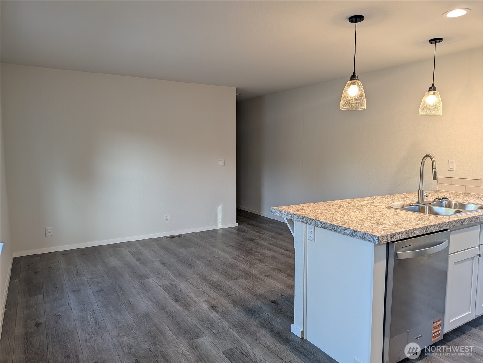 4000 Flynn Street, Unit 131 Bellingham, WA 98229 - Photo 2 of 17