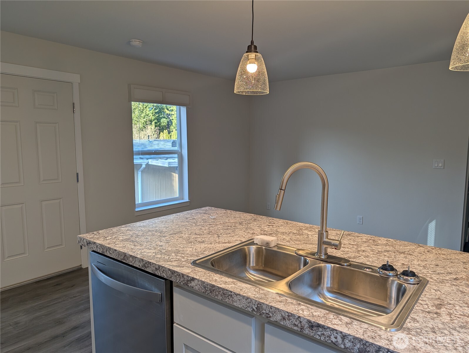 4000 Flynn Street, Unit 131 Bellingham, WA 98229 - Photo 4 of 17