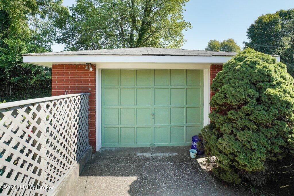10505 Torrington Road Louisville, KY 40272 - Photo 34 of 36 034-10505-34_m