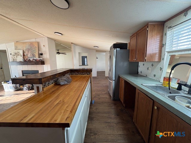 590 Lee Street Victoria, TX 77905 - Photo 12 of 30