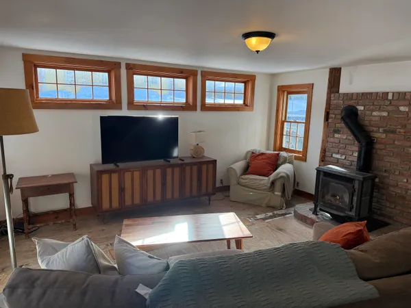 $420,000 | 838 Main Street, Warren, VT 05674