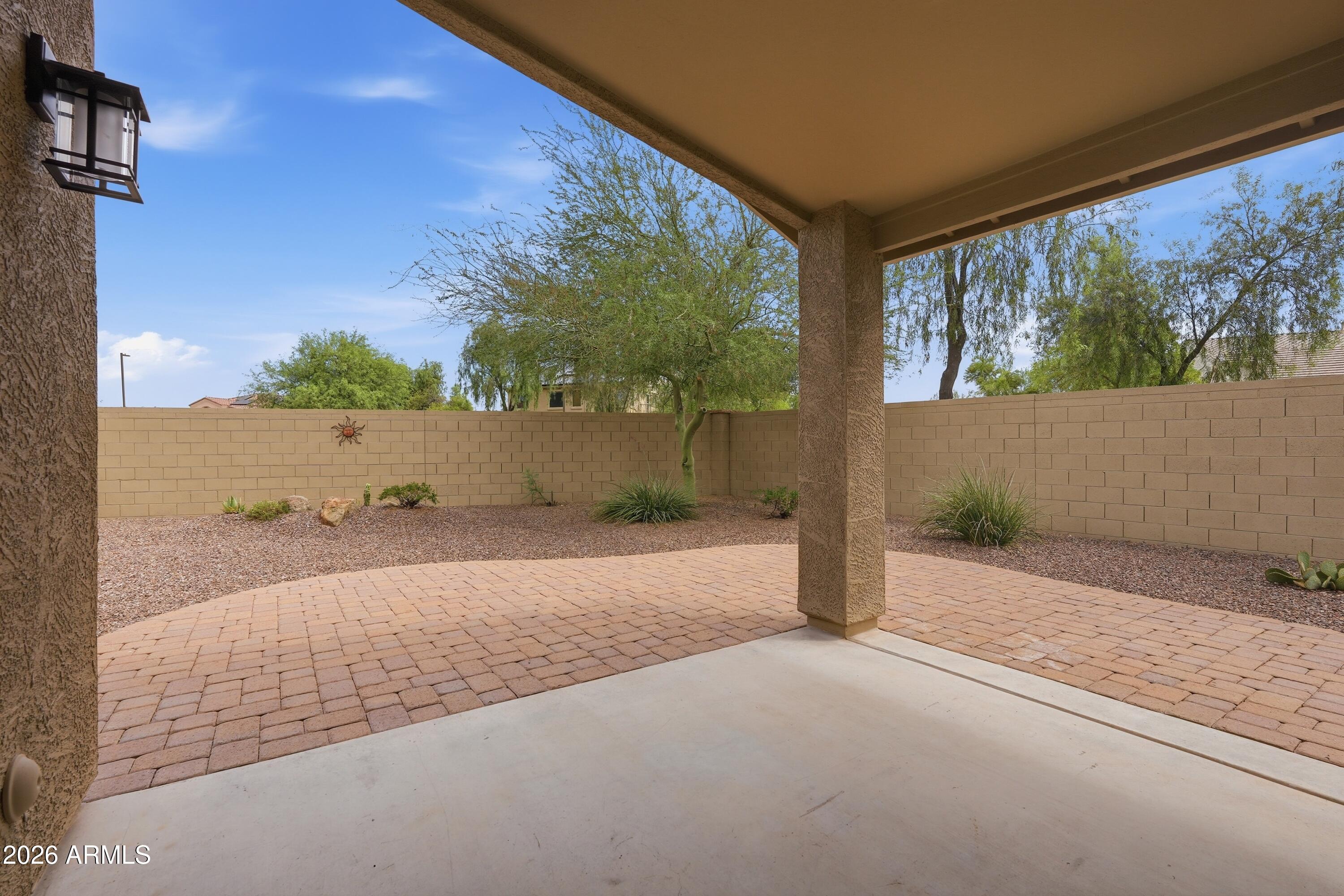 2956 East Shady Spring Trail Phoenix, AZ 85024 - Photo 25 of 37 Patio area