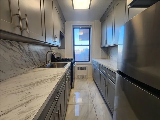 $349,000 | 2400 East 3rd Street, Unit 403 | South Marlboro