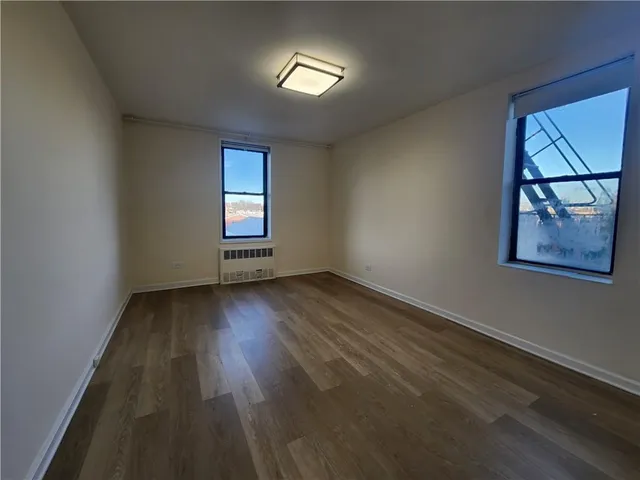 $349,000 | 2400 East 3rd Street, Unit 403 | South Marlboro