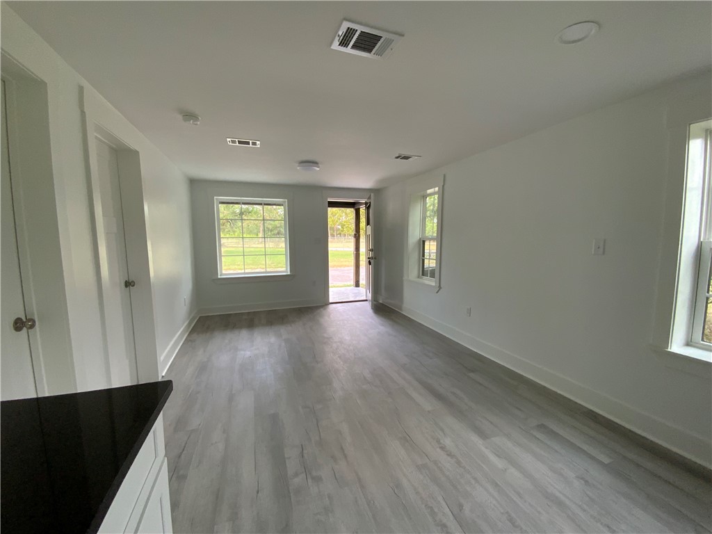 1027 Robert Street Waycross, GA 31501 - Photo 11 of 18