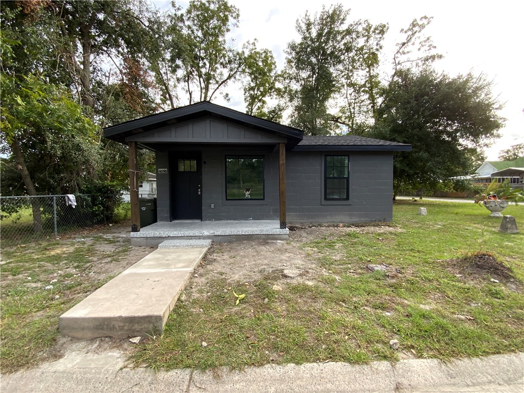 1027 Robert Street Waycross, GA 31501 - Photo 4 of 18