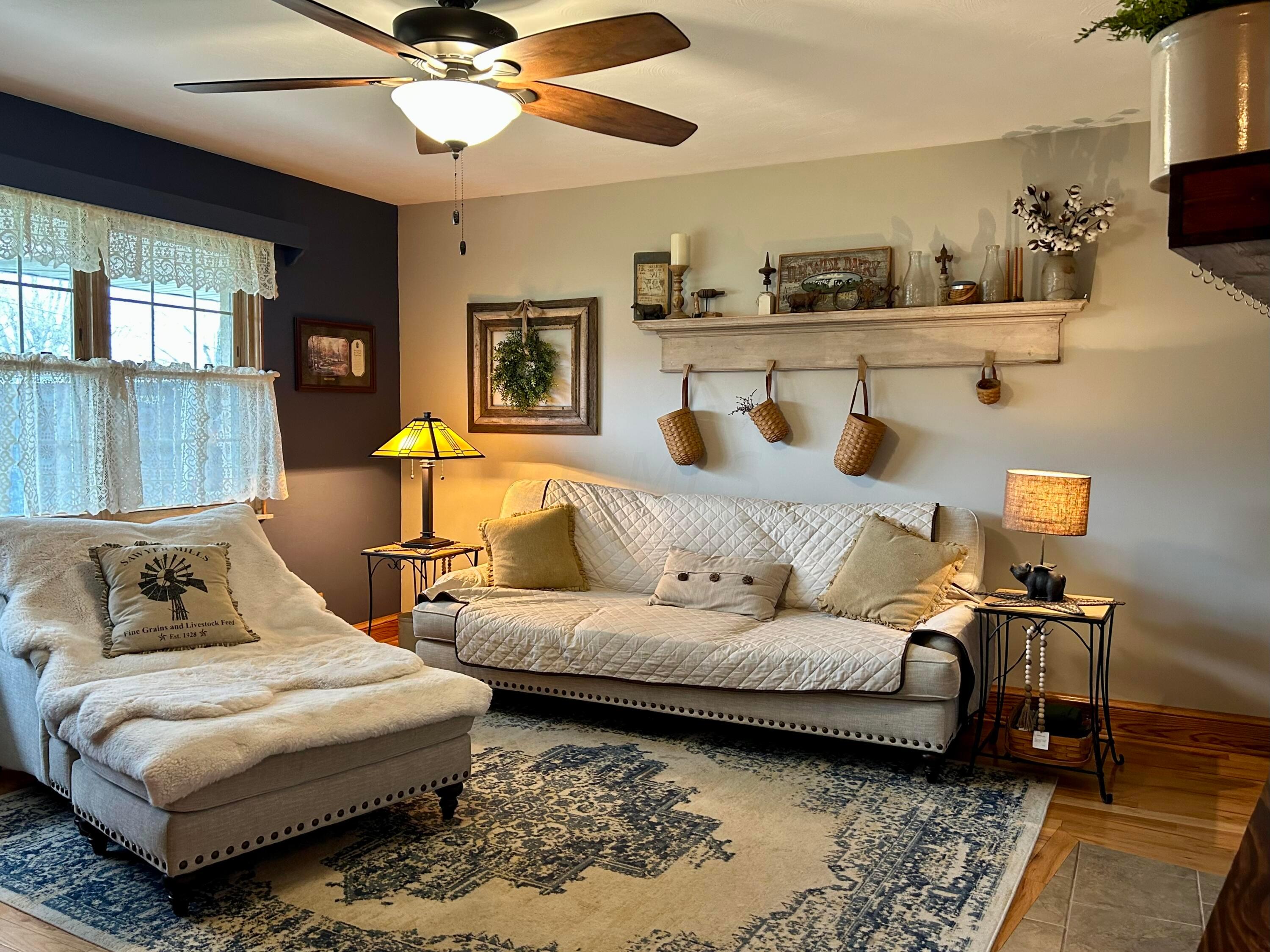 6634 Feder Road Galloway, OH 43119 - Photo 5 of 33 Living Room 1