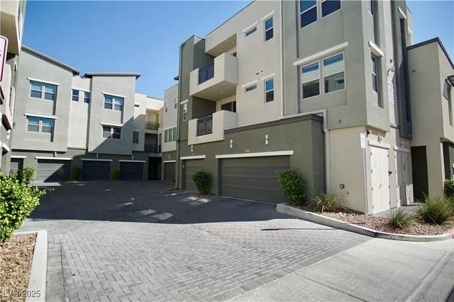 $334,999 | 11250 Hidden Peak Avenue, Unit 305, Las Vegas, NV 89135